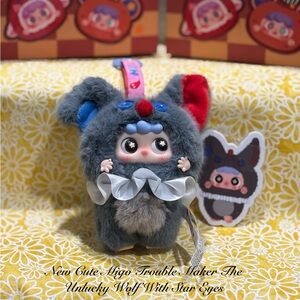 NEW MIGO GRAY BLUE RED UNLUCKY WOLF WITH STAR EYES KEYRING